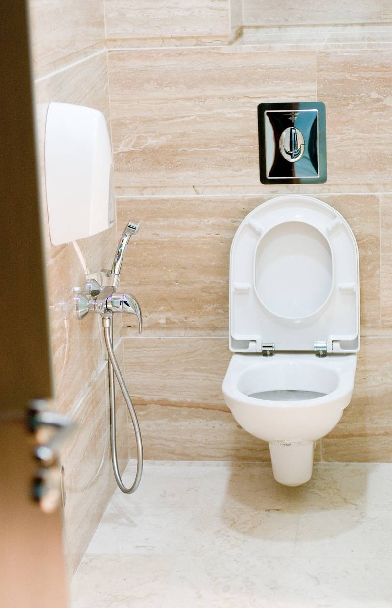Гигиенический душ в туалете: виды и установка своими руками +Фото и Видео