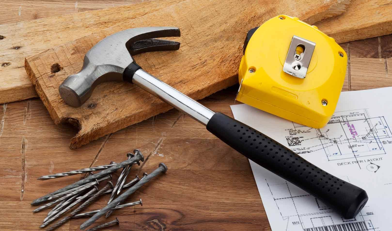 Ремонт ключ качественный ремонт ключ. Строительные инструменты. Инструменты для ремонта. Молоток строительный. Строительные приспособления и инструменты.