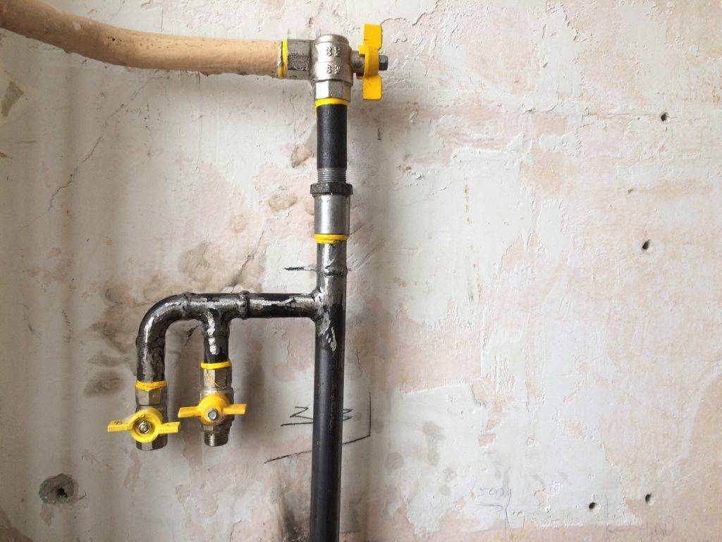 Как выполнить перенос газовой трубы в квартире – правила, нормы