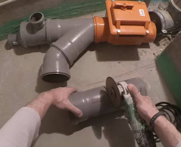 Обратный клапан для канализации: канализационный водяной и сухой затвор с электроприводом от запаха, установка шарового варианта