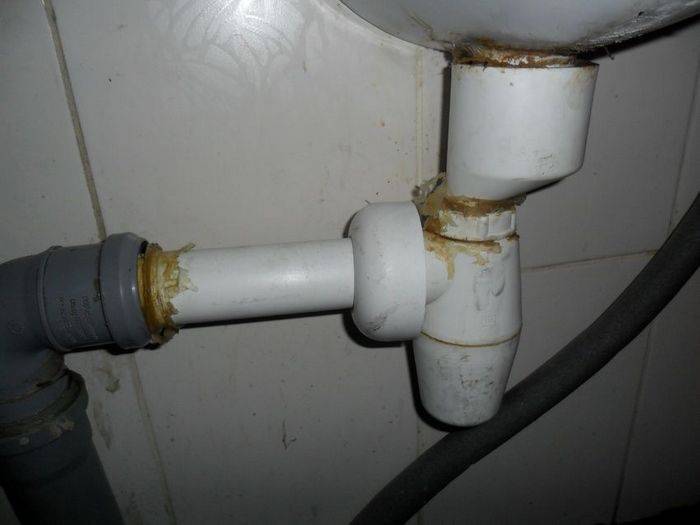 Почему в туалете пахнет канализацией - все о канализации