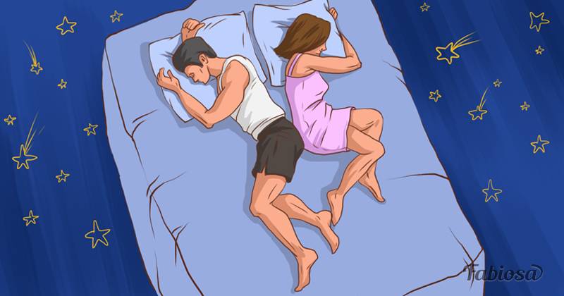 Поза сна может многое рассказать о ваших отношениях с партнёром