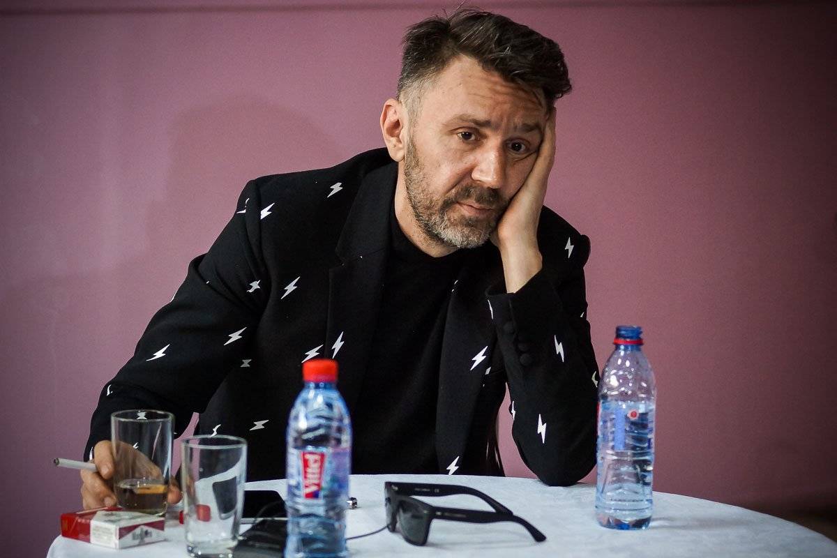 Сергей шнуров: биография, личная жизнь, семья, жена, дети — фото