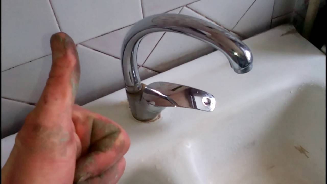 Ремонт гусака смесителя в ванной своими руками - домашний сантехник