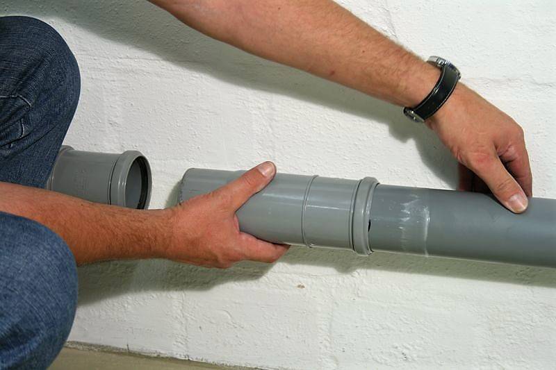 Герметизация канализационных труб: как выбрать герметик и загерметизировать
