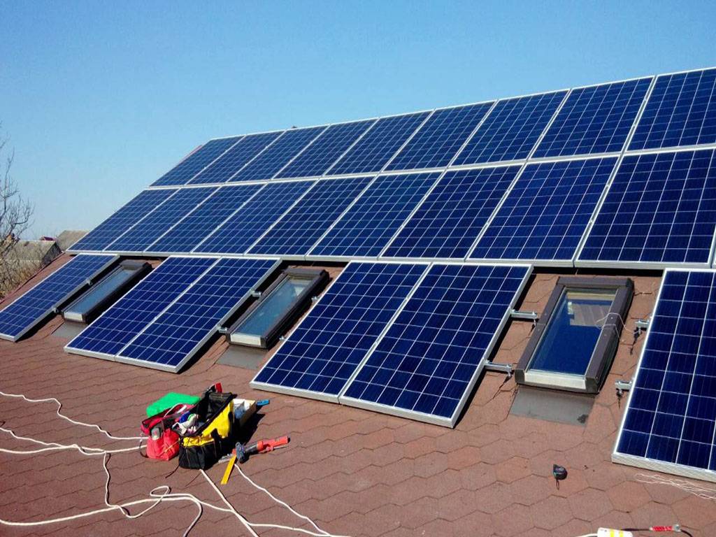 Солнечные батареи для отопления холодного дома: что выбрать