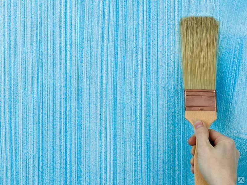 Покраска декоративной штукатурки стен своими руками: лучшие варианты работ с фото, использование одного, двух цветов, а также валик, кисточки и что еще нужно?