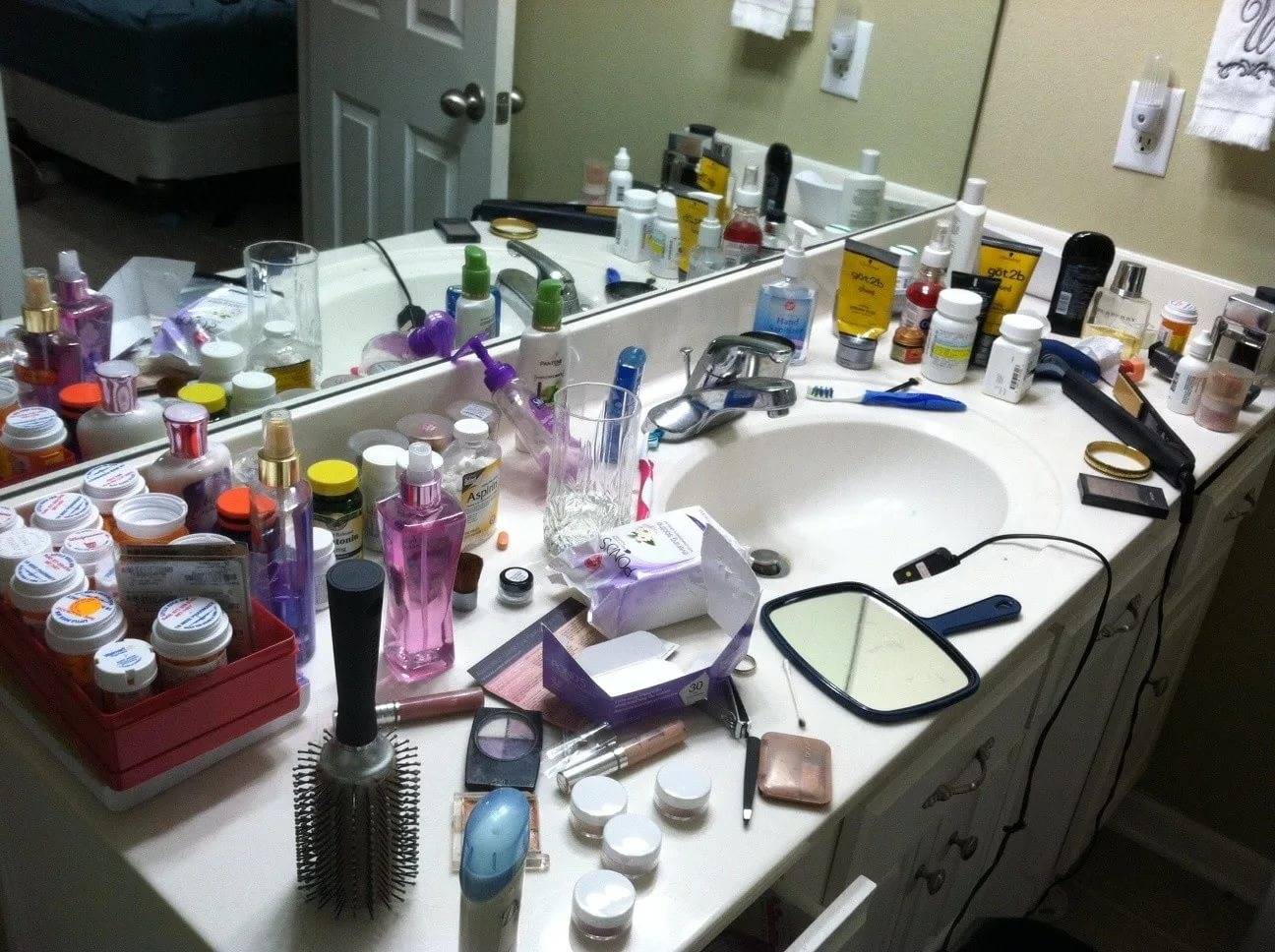 Как избавиться от сырости в ванной комнате: 10 действенных способов