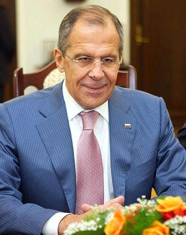 Сергей лавров: служба россии или интересы семьи?