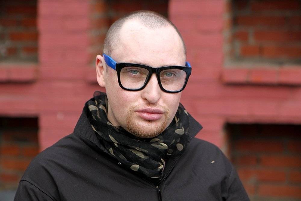 Певец шура показал свой загородный дом и рассказал, как потерял квартиру