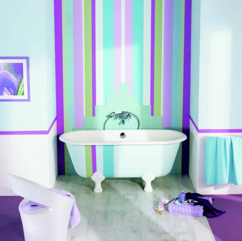 Особенности покраски стен в ванной