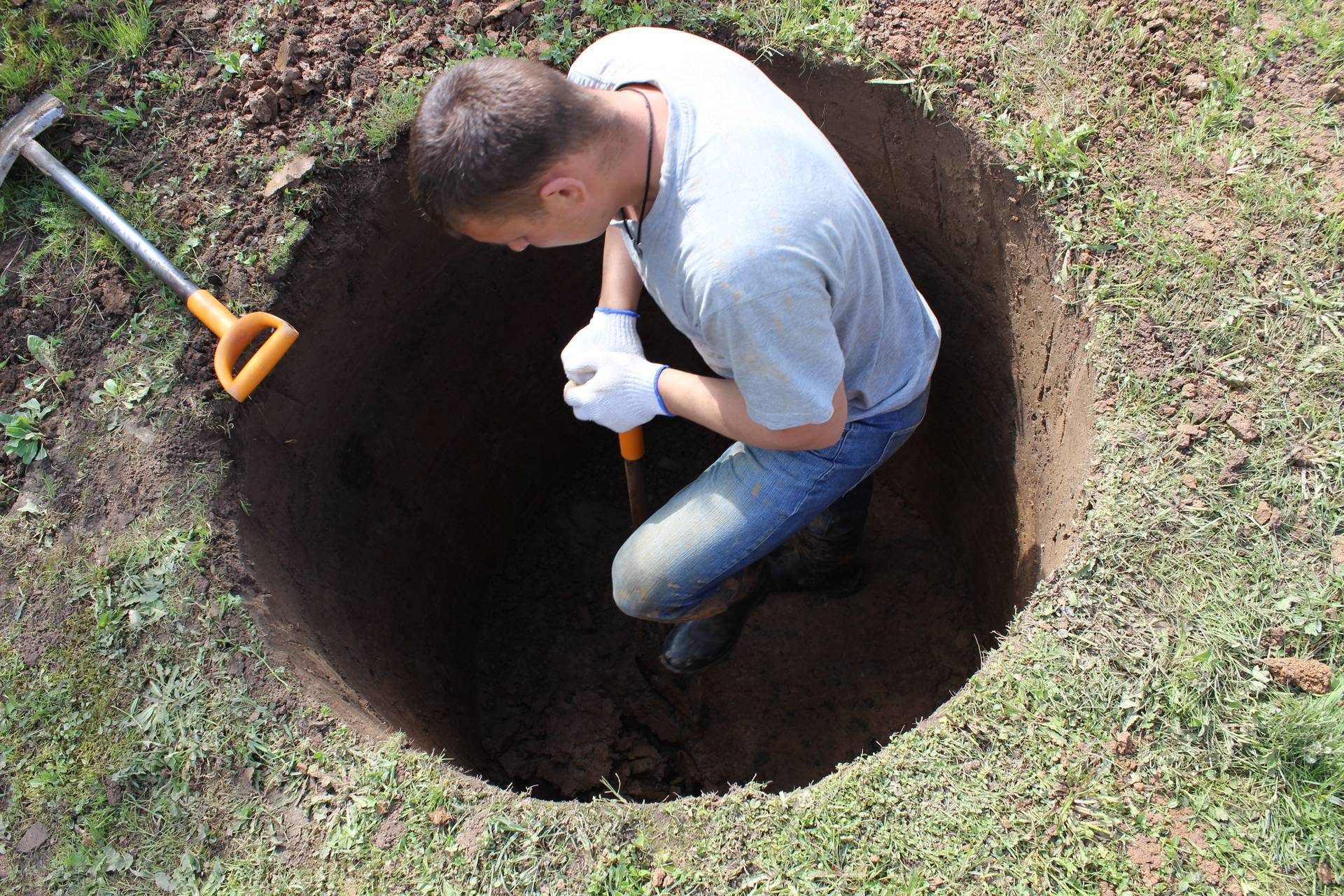 Как правильно выкопать колодец для питьевой воды - все о строительстве и инструментах