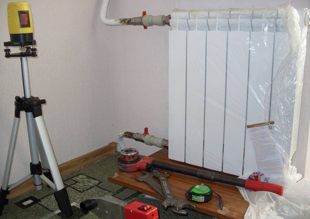 Установка радиаторов отопления своими руками в квартире или доме