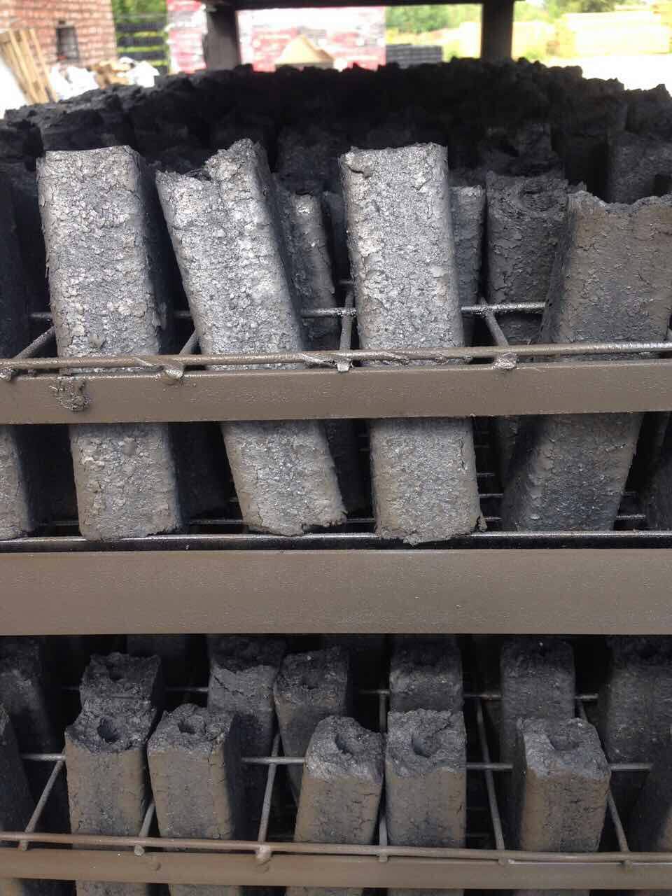 Брикетирование древесного угля на заводе и в домашних условиях