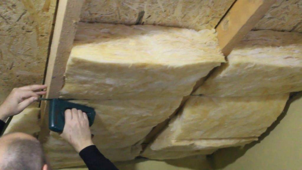 Как крепить утеплитель к кирпичной стене - строим баню или сауну
