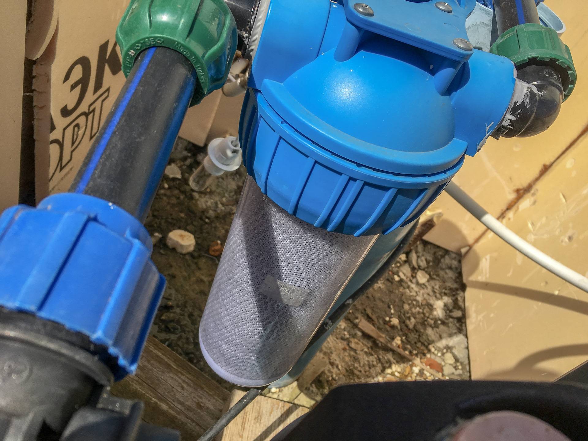Самодельный фильтр-грязевик для скважины из подручных материалов и пластиковой трубы