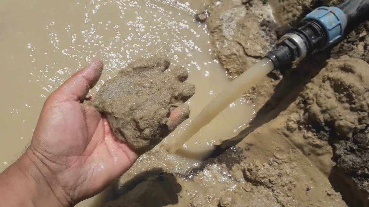 Как очистить скважину от песка видео-инструкция по монтажу своими руками, особенности прочистки воды от ила, фото