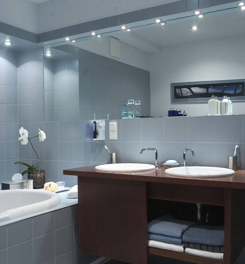 Как сделать подсветку в ванной комнате — как совместить дизайн и безопасность