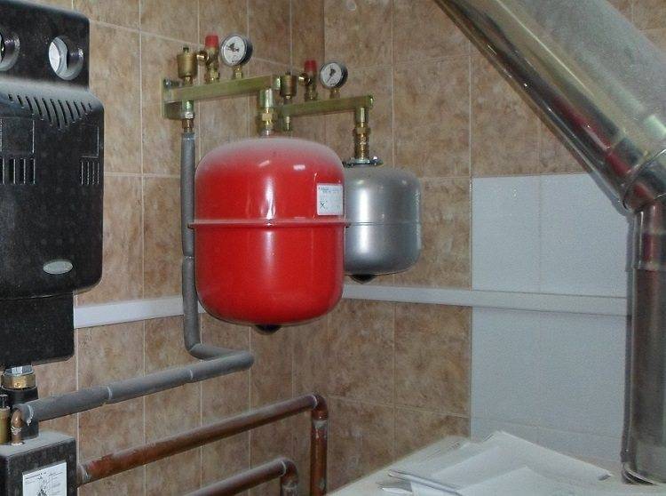 Расширительный бак для водоснабжения - выбор и установка