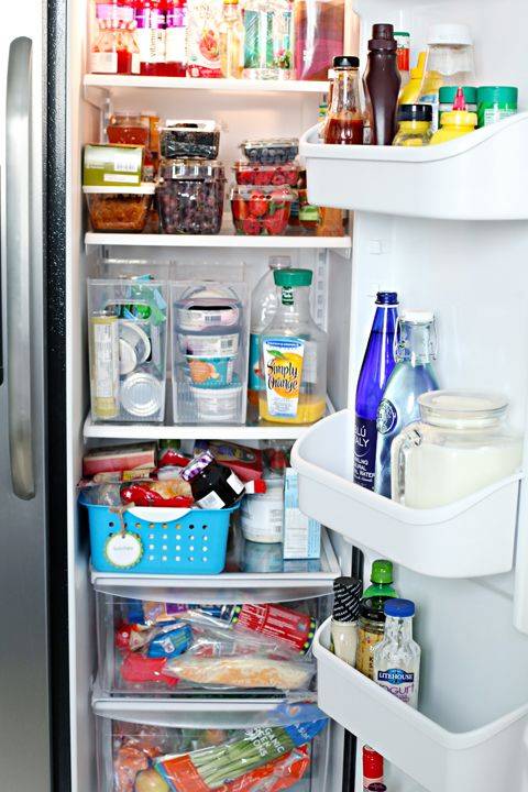 Холодильник с большим объемом морозильной камеры: лучшие