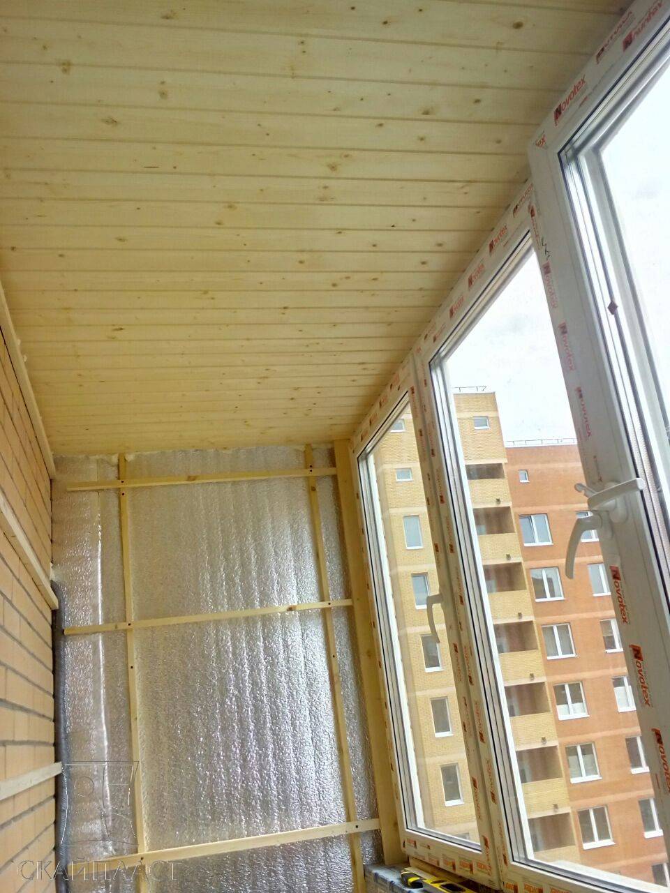 Внутренняя отделка балконов вагонкой с предварительным утеплением