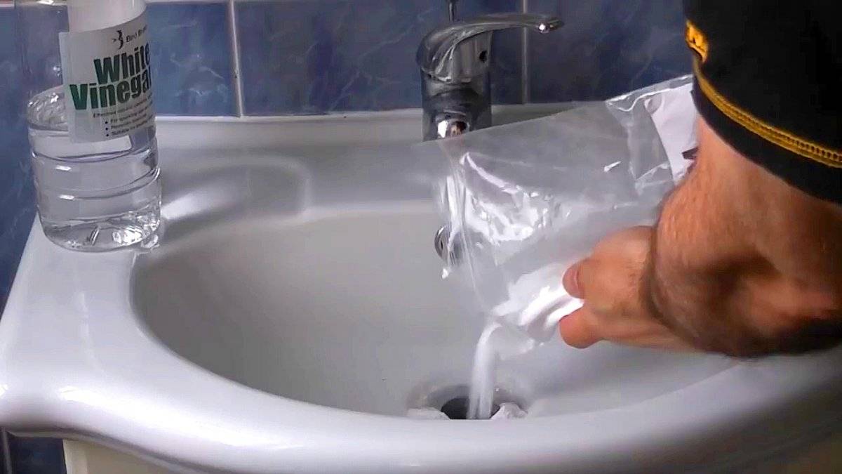 Уксус и сода для прочистки труб помогает ли, как правильно почистить засор канализации в домашних условиях