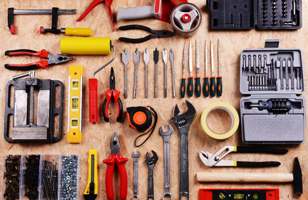 Инструменты для ремонтных и отделочных работ: краткий перечень