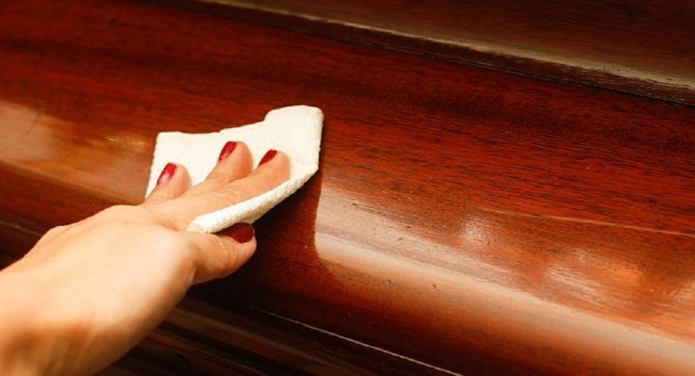 Устранение царапин на мебели в домашних условиях