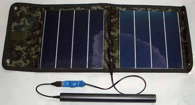 Зарядные устройства на солнечных батареях с аккумулятором и цены на них