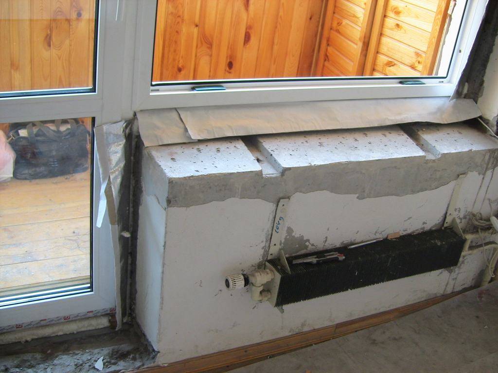 Как утеплить балконную дверь на зиму: пластиковую или деревянную