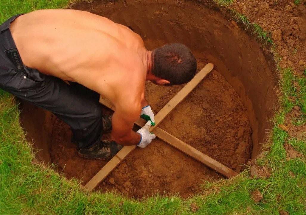 Когда лучше всего копать колодец на даче или загородном участке - время года