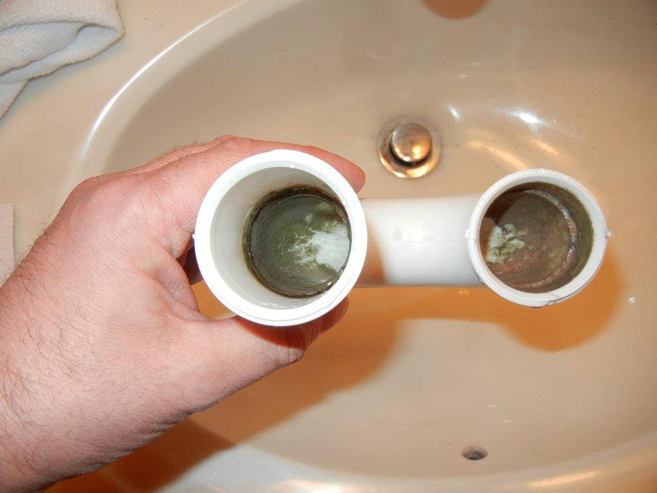 Запах из труб в ванной: что делать с неприятным запахом из канализационной трубы, как избавиться
